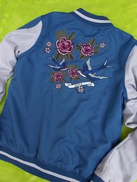 Jarní dívčí bunda, staccato,152