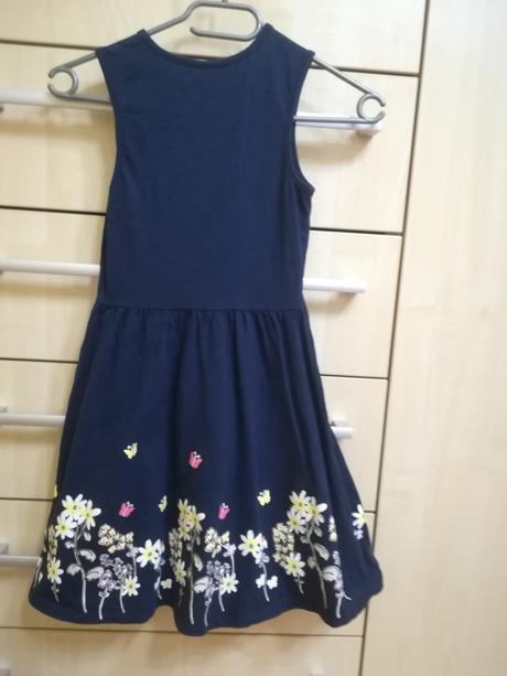 Bavlněné šaty s holčičkou, c&a,134