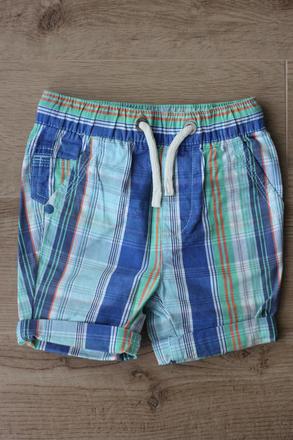 Kraťasy next, next,86