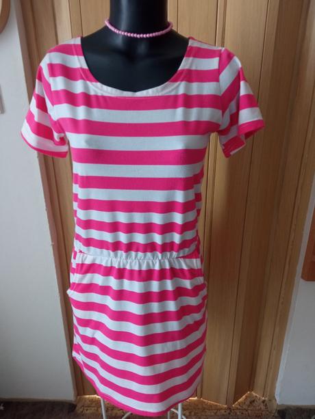 Dámské šaty velikost m, m