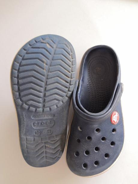 crocs 27