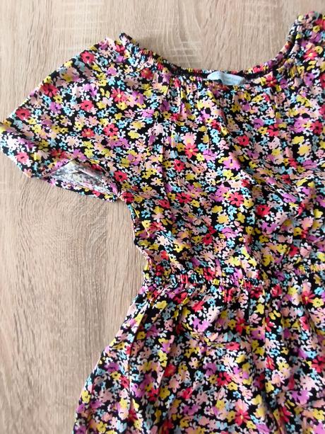 Dívčí šaty, primark,134