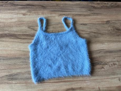 Modrý pletený crop top, new yorker,xs