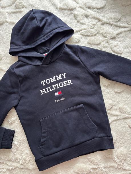 K6/ mikina modrá 4/5 let zn. tommy hilfiger, tommy hilfiger,110
