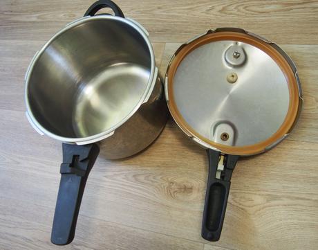Tlakový hrnec, tlakáč , papiňák tefal, 