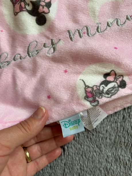 Deka flecová minnie, 