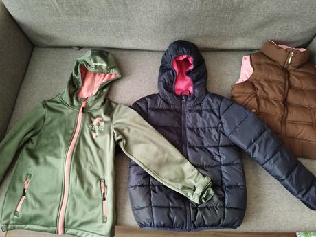 Balík oblečení holka 40ks,vel.122/128, 122–134