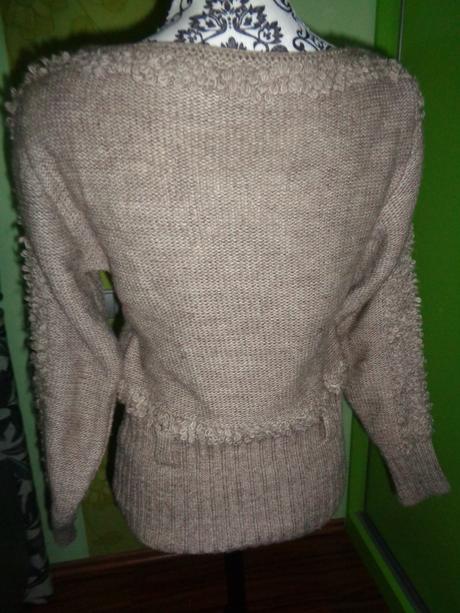 Luxusní hnědý svetr - srdíčko, m