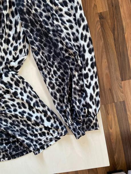 Nové, zvířecí motivšaty, vel m/l, stella, l