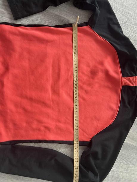 Prodám mikinu nike vel. 128-137, nike,128