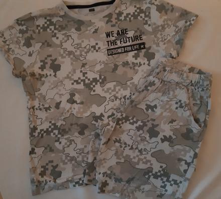 Pyžamo vel. 146, f&f,146