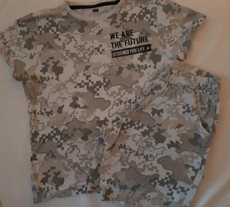 Pyžamo vel. 146, f&f,146