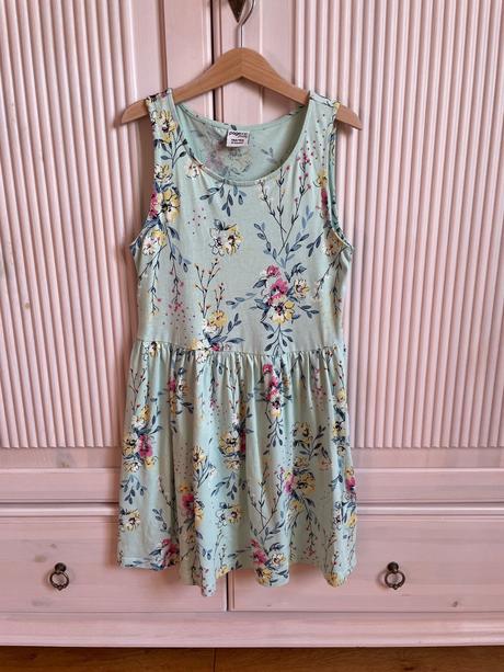 Dívčí šaty zn. takko vel. 146/152, takko,146