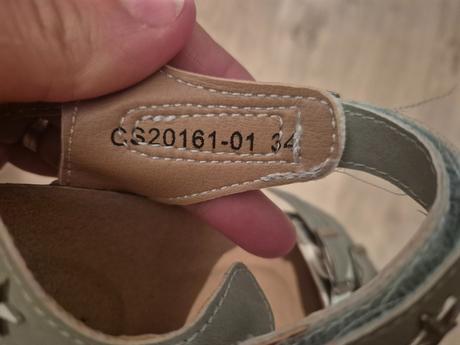 Krásné sandále s hvězdičkami vel. 34, 34