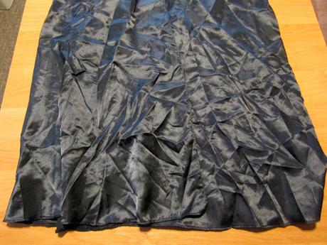 Karnevalový kostým -černý plášt vel 128-140, 