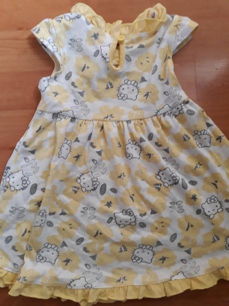 Šatičky, sanrio,92