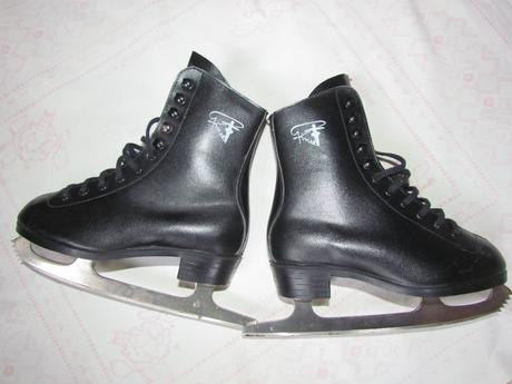 Lední brusle dívčí vel. 29, 29