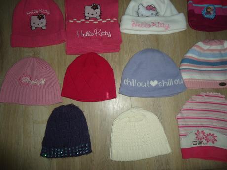 Čepice hello kitty a jiné, 116