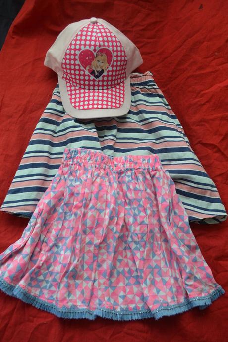 2x v.116 , nová kšiltovka, 104–116