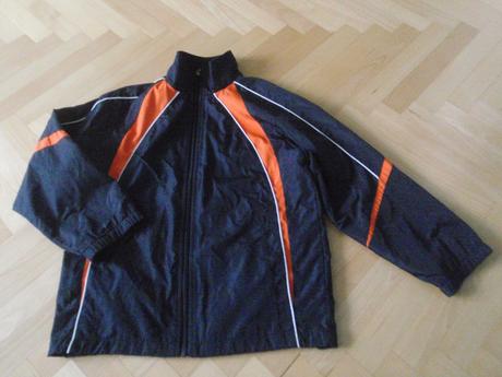 Šusťáková bunda, 152