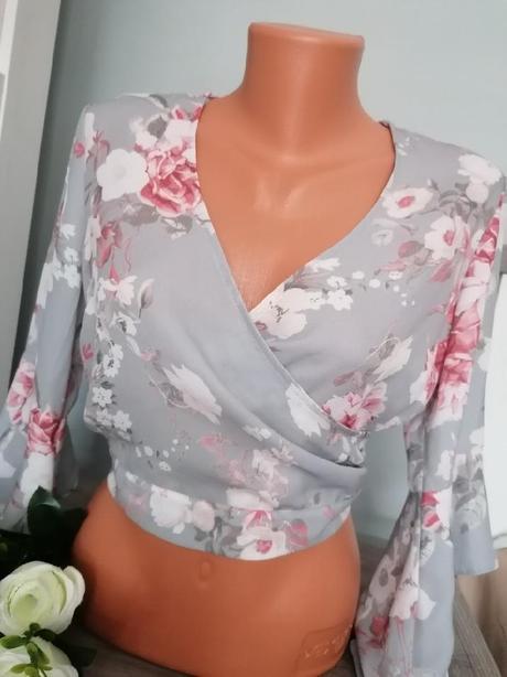 Halenka s úvazem, new look,38