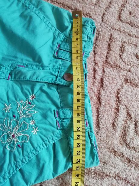 Luxusní tříčtvrteční kalhoty nové 98, 98