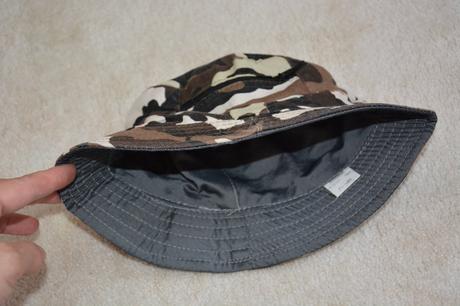 Maskáč klobouk, 104