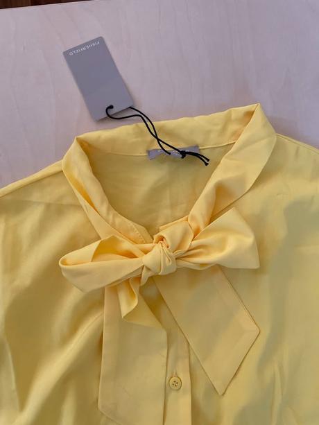 Nová žlutá halenka s mašlí, vel m, fisherfield, m