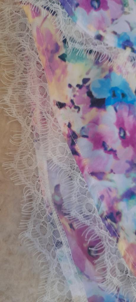 Bik bok pestré květované šortky s krajkou, l