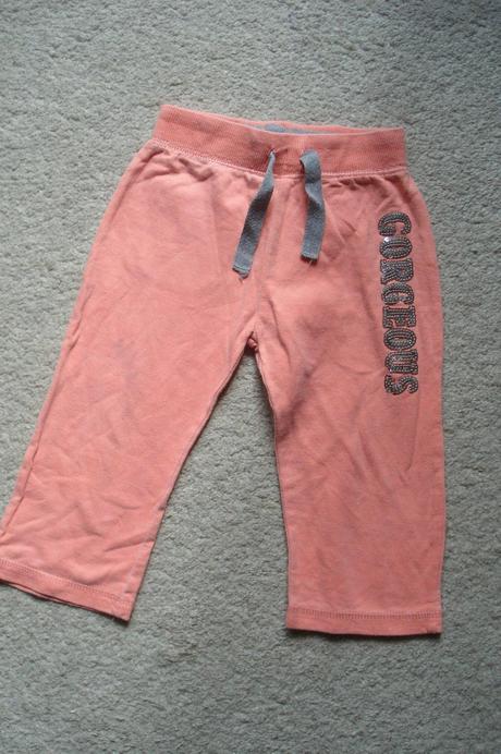 Tepláky na lítačku, 92