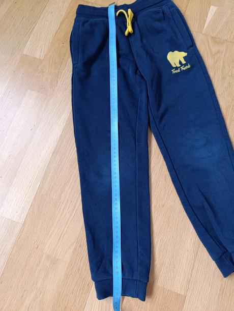 Modré tepláky, lupilu,122