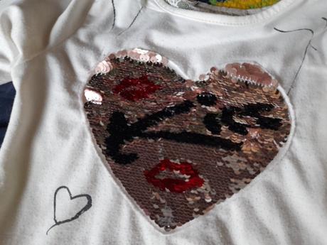 2x tričko s měnícími se flitry modré a bílé, 122