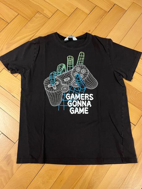 Mix triček, reserved,158