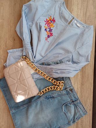 Set jarniho obleceni halenky a sukne, s