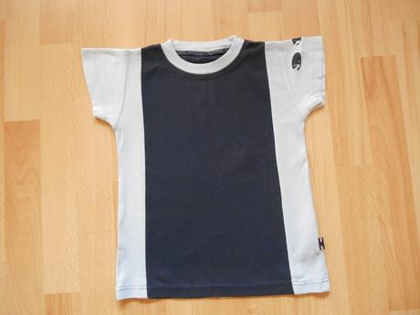 Tričko s krátkým rukávem ve vel. 122 / 128, 122