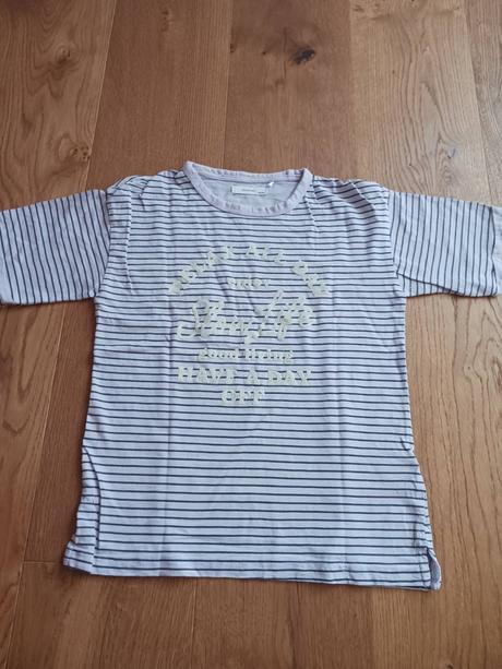 2x triko reserved č.140, reserved,140