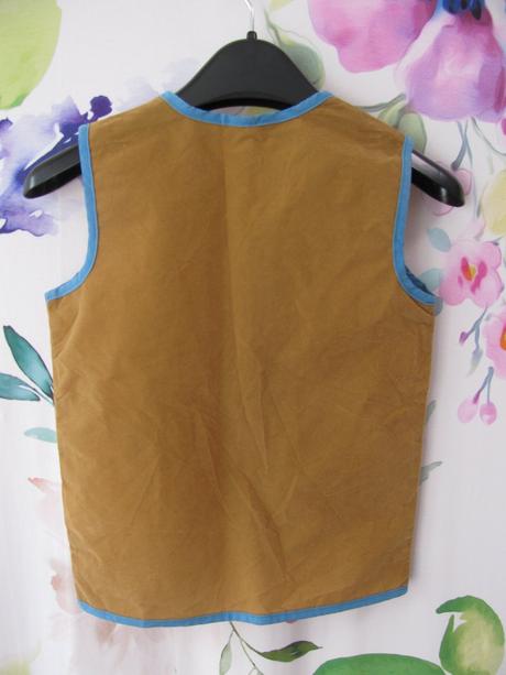 Karnevalová vesta ,malý indián, 