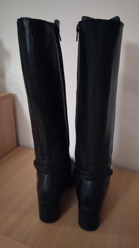 Kožené kozačky zn.baťa, vel.36, baťa,36