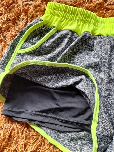 Kraťasy, šortky žluté holčičí na léto,sport, 152