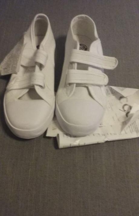 Nové plátené topanky biele na suchý zips 34, victory,34