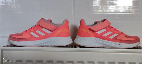 Sportovní tenisky, adidas,33