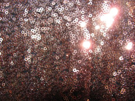 Společenská sukně pošitá měděnými flitry, 40