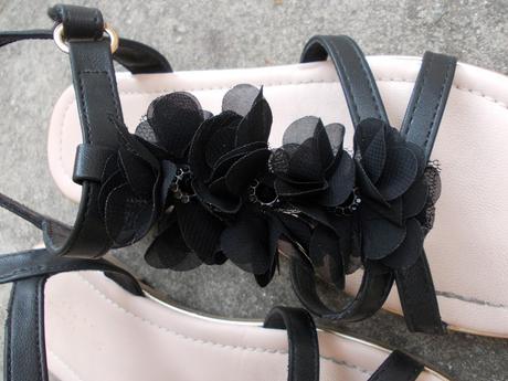 Letní boty / sandály s kytičkami, vel.35, nelli blu,35