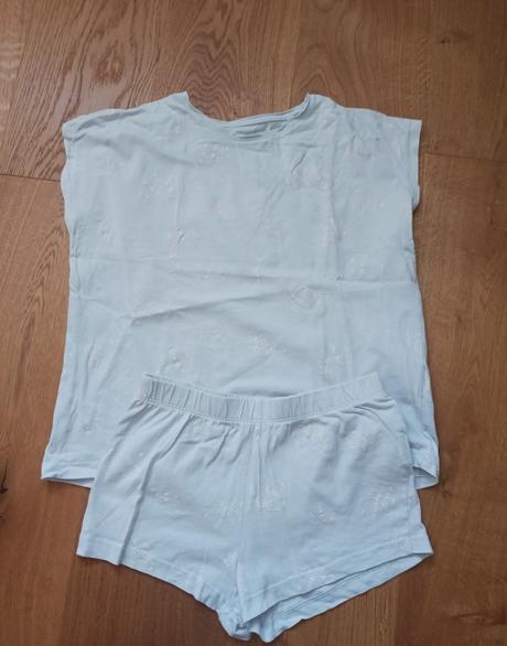 Pyžamko č.146/152, 146