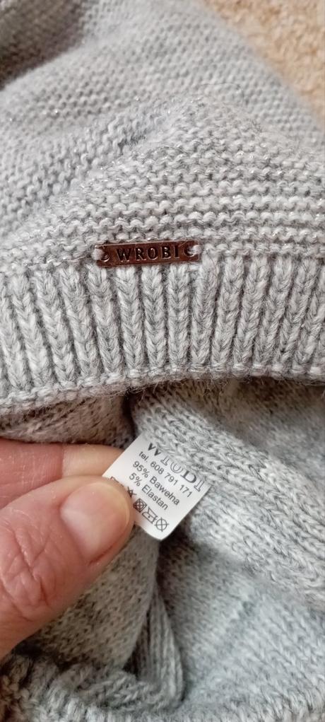 Čepice zn."wrobi" vel."uni"dívky i ženy,