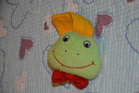 Chrastící náramek - žabička, 