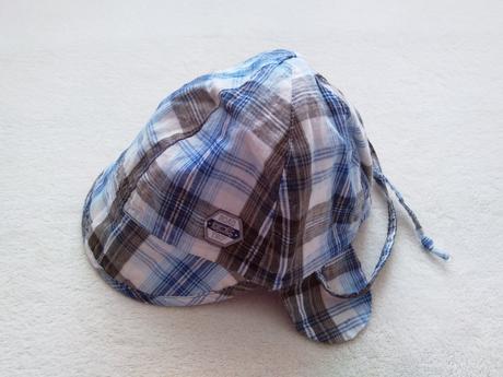 Kostkovaná čepice s kšiltem vel. 47/48, 80