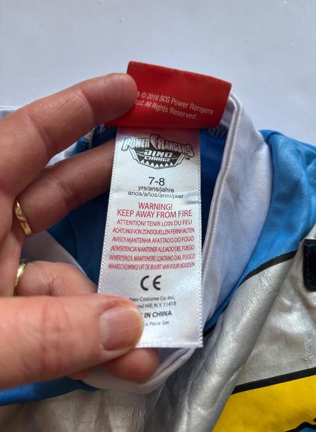 An26/ kostým power rangers - v.7/8 let, 