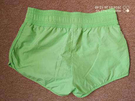 Šortky světlejší zelené zn."h&m" vel."34/xs", h&m,34