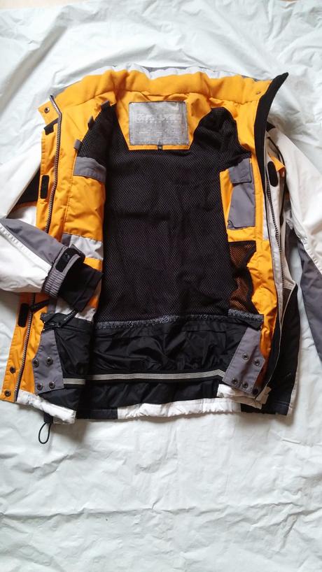 Dámská lyžařská bunda, 42